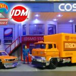 Hot Wheels Team Transport MAD MIKE Mazda RX3 GT & Sakura Sprinter review & unboxing diecast cars