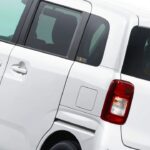 148万円の新車! スズキの新「ワゴンR」の評判は良好です。「MT×ターボに期待!」「レトロなデザインで良いね」との声もありました。 両側「スライドドア」を採用したユニークなモデル「スマイル」とは!