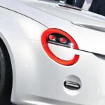 1 3リッターのダイハツ「FRスポーツカー」! 全長4m以下で「ちょうどいいサイズ」のオープンボディ！ 丸目ライトも精悍な「ビジョンコペン」がスゴかった！