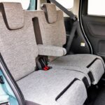 スズキの最新「快適ワゴン」がスゴい！ 153万円の“軽”なのに「まるで高級車」な豪華リアシート採用！ 「軽クラス」超え装備づくしの「スペーシア」 どんなモデル？