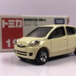 Tomica 19 Daihatsu Mira