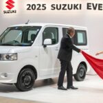 【日本の神バン】2025スズキ・エブリイの魅力を全解説！街乗り最強？