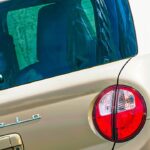 10年ぶり顔面刷新！ スズキ新「“軽”セダン」発表！ リッター27km以上走る＆カクカクボディ採用！ 全長3 4m級のめちゃ小さい「ラパン」何が変わった？