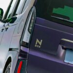 ホンダ「“新”N BOX」がスゴイ！ 高級感UP＆斬新2トーン追加の「新モデル」が話題に！ デビュー2年目の大人気「軽ワゴン」何が変わった？