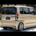 衝撃: 2025年の新型ホンダN-BOXは史上最高の高級感！日本No.1軽自動車の進化！