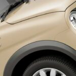 スズキ新「軽セダン」発売に大反響！ 「丸目デザインがイイ」「新色が可愛い」「燃費が良くなってサイコー」「安全装備が充実して安心」の声も！ メーカー初の“便利機能”も採用した新「ラパン」に熱視線！