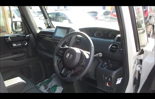 N BOXカスタム　Lターボ　ギャザーズＳＤナビ　フルセグＴＶ　バックカメラ　前後ドライブレコーダー　ホンダセンシング　両側パワースライド　シートヒーター　ＬＥＤヘッドライト＆フォグ　走行２０３０ＫＭ