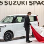 「2025年新型スズキ・スペーシア徹底レビュー！デザイン進化＆燃費最強の軽ハイトワゴン登場｜Suzuki Spacia 2025 Review」