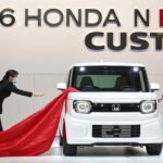 「2026年新型ホンダN-BOXカスタム徹底レビュー！デザイン・内装・走行性能・価格を解説」