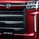 ついに解禁！ダイハツ新型「アトレー カスタム」衝撃のブラックグリルで軽商用車が激変！